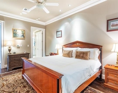 2525 N Pearl Street - Photo Thumbnail 14