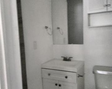 410 Jefferson Avenue - Photo Thumbnail 11