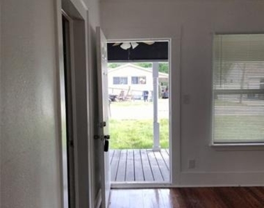 410 Jefferson Avenue - Photo Thumbnail 21