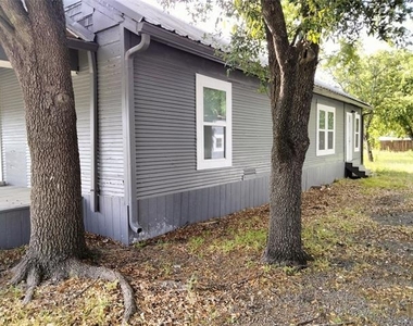 410 Jefferson Avenue - Photo Thumbnail 1