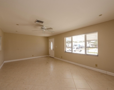 2107 Campanelli Boulevard - Photo Thumbnail 13