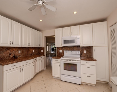 2107 Campanelli Boulevard - Photo Thumbnail 7
