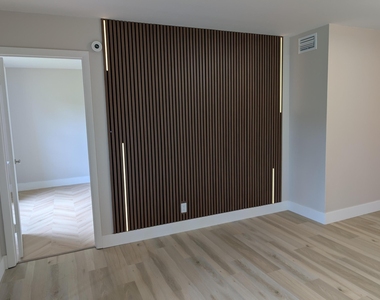 6772 S Palmetto Cir Circle S - Photo Thumbnail 4