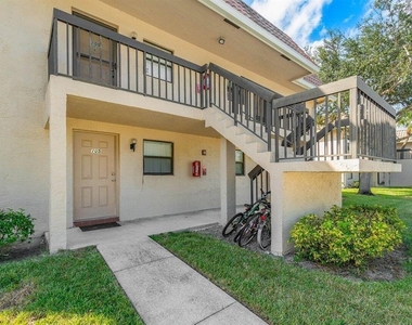 6772 S Palmetto Cir Circle S - Photo Thumbnail 8