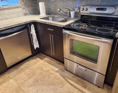 3000 S Course Drive - Photo Thumbnail 2