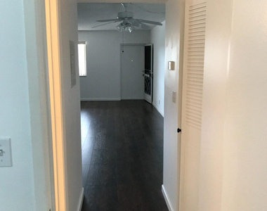 700 Village Green Court - Photo Thumbnail 15