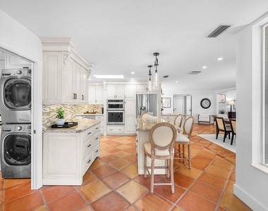 18 Bristol Lane - Photo Thumbnail 13