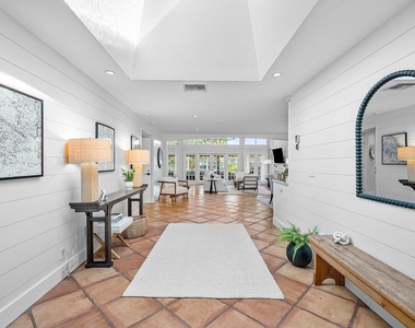 18 Bristol Lane - Photo Thumbnail 7