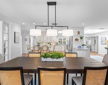 18 Bristol Lane - Photo Thumbnail 10