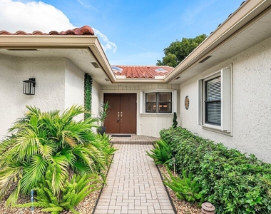 18 Bristol Lane - Photo Thumbnail 5