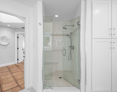 18 Bristol Lane - Photo Thumbnail 38