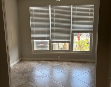 2303 N Congress Avenue - Photo Thumbnail 10