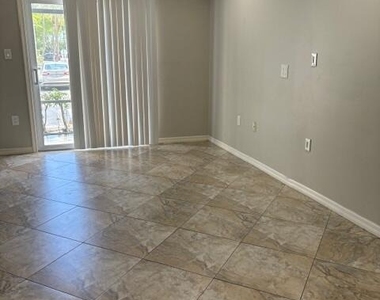 2303 N Congress Avenue - Photo Thumbnail 8