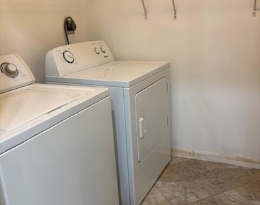 2303 N Congress Avenue - Photo Thumbnail 12