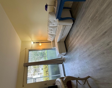 389 Fanshaw - Photo Thumbnail 11