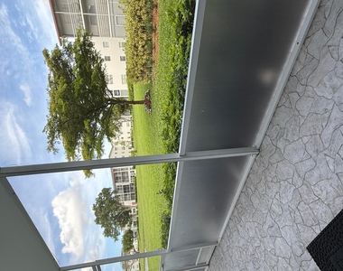 389 Fanshaw - Photo Thumbnail 10
