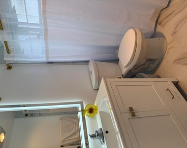 389 Fanshaw - Photo Thumbnail 26