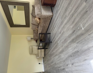 389 Fanshaw - Photo Thumbnail 22