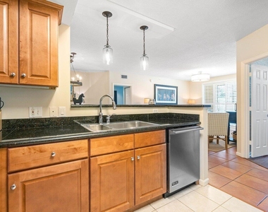 11770 St Andrews Place - Photo Thumbnail 4
