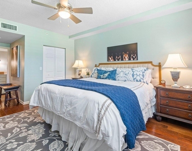 11770 St Andrews Place - Photo Thumbnail 8