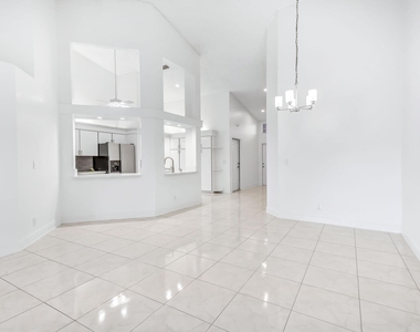 9130 Vineland Court - Photo Thumbnail 11