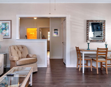 118 S J Street - Photo Thumbnail 3