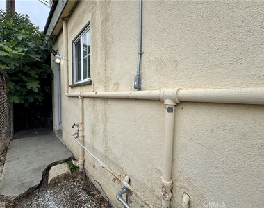 12616 Lambert Road - Photo Thumbnail 6