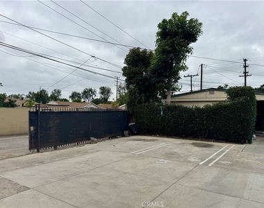 12616 Lambert Road - Photo Thumbnail 8
