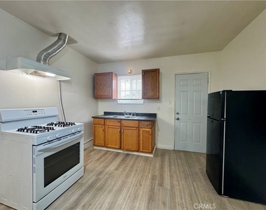 12616 Lambert Road - Photo Thumbnail 2