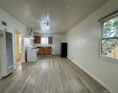 12616 Lambert Road - Photo Thumbnail 1