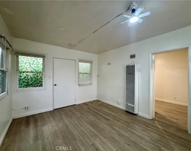 12616 Lambert Road - Photo Thumbnail 3
