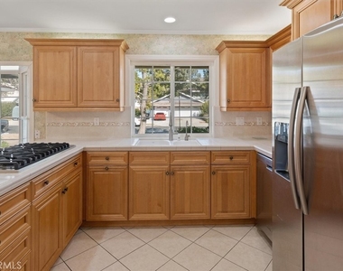 19100 Castlebay Lane - Photo Thumbnail 17