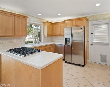 19100 Castlebay Lane - Photo Thumbnail 16