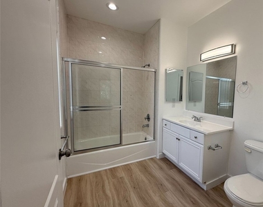 10849 Fruitland Drive - Photo Thumbnail 4