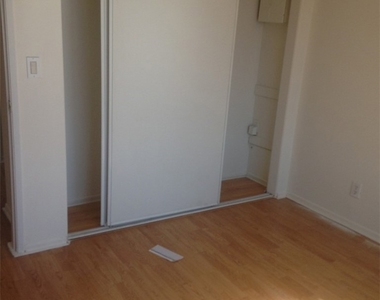 11035 Moorpark Street - Photo Thumbnail 8