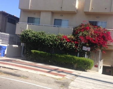 11035 Moorpark Street - Photo Thumbnail 1