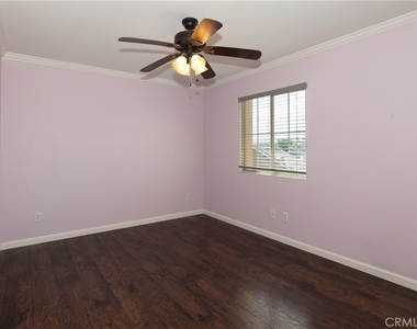 619 W Avenue H13 - Photo Thumbnail 15