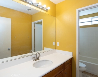 619 W Avenue H13 - Photo Thumbnail 19