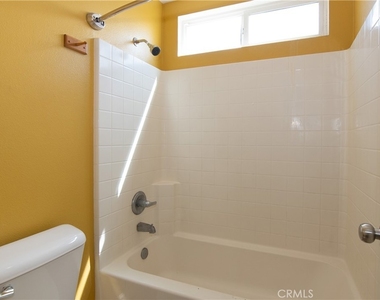 619 W Avenue H13 - Photo Thumbnail 18