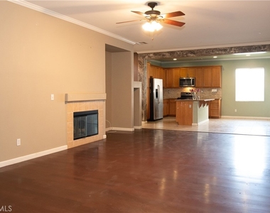 619 W Avenue H13 - Photo Thumbnail 34