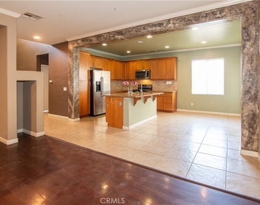 619 W Avenue H13 - Photo Thumbnail 36