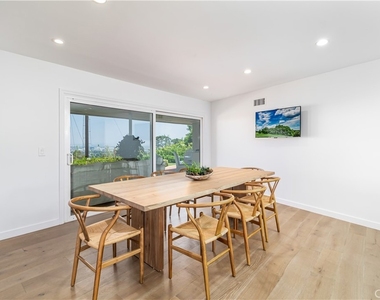3546 Berry Drive - Photo Thumbnail 9