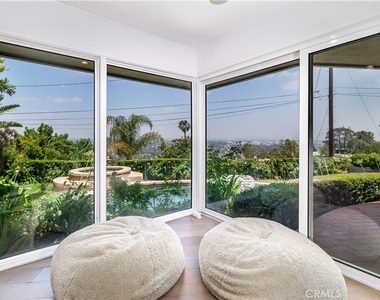 3546 Berry Drive - Photo Thumbnail 6
