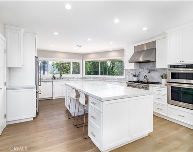 3546 Berry Drive - Photo Thumbnail 11