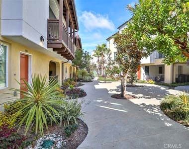 3318 Doheny Way - Photo Thumbnail 40