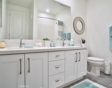 3318 Doheny Way - Photo Thumbnail 48