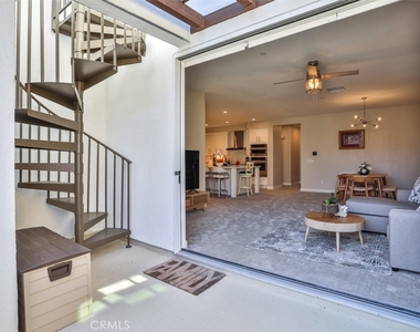 3318 Doheny Way - Photo Thumbnail 15