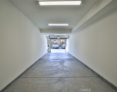 3318 Doheny Way - Photo Thumbnail 26