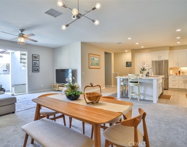 3318 Doheny Way - Photo Thumbnail 8