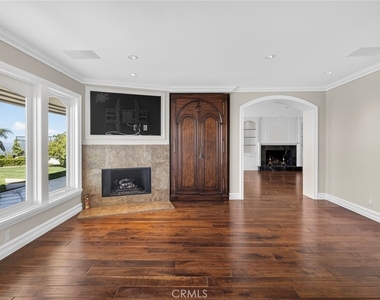 49 Cambria - Photo Thumbnail 20